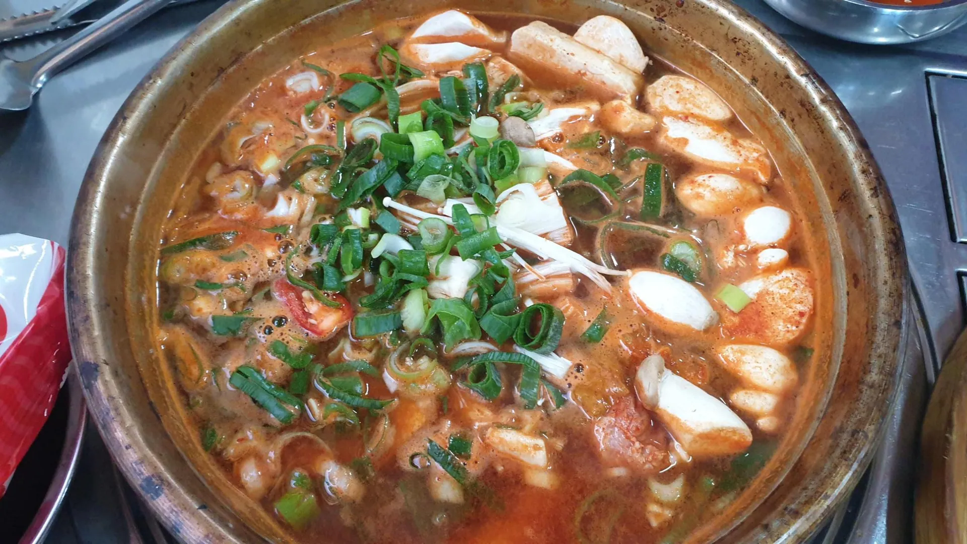 애월그때그집 본점 — 흑돼지 김치찌개 (2020-10-13 게시, 촬영일 미확인)