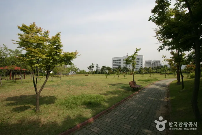 몽마르뜨공원 — 서울시 서초구 몽마르뜨공원09 (촬영일 미확인)