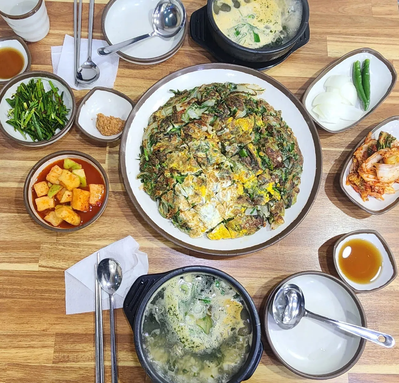 석화정 굴국밥과 굴파전