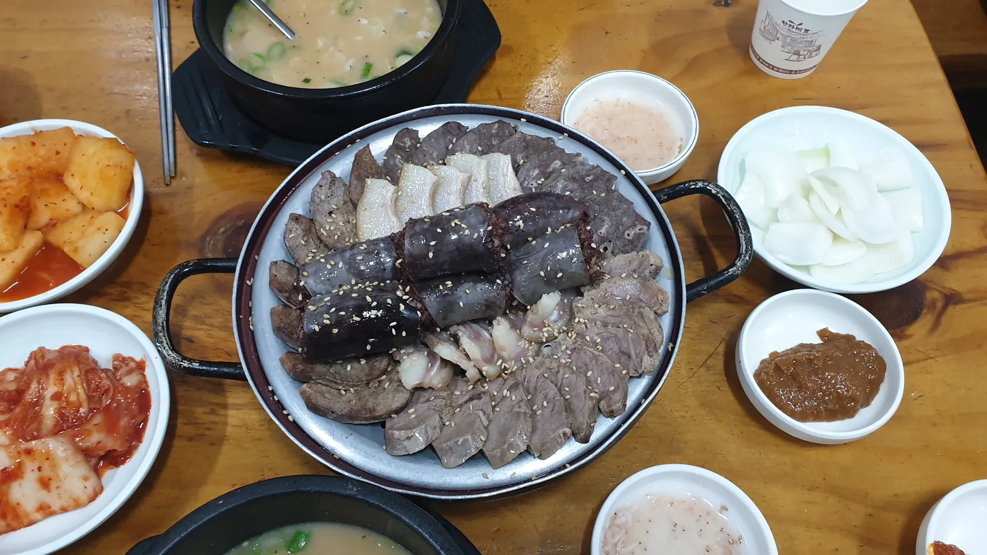 고향집 아바이순대국