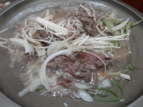 보건옥 · 원문 게시 당시 방문 사진 (2021-06-25T14:46:43+09:00). 보건옥 현장 간판·실내·불고기·삼겹살 직접 방문 사진. ND 원본 전체 프레임 유지.