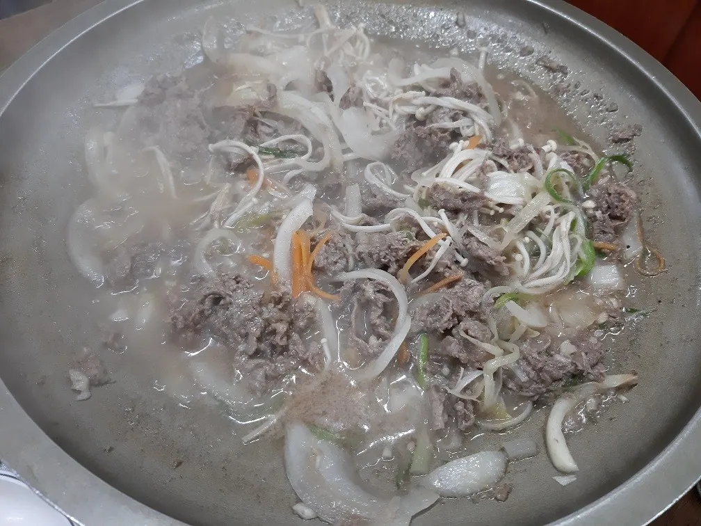 보건옥 · 원문 게시 당시 방문 사진 (2021-06-25T14:46:43+09:00). 보건옥 현장 간판·실내·불고기·삼겹살 직접 방문 사진. ND 원본 전체 프레임 유지.