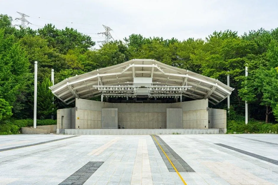 대천공원 (부산 해운대구 좌동·장산로) — 야외무대