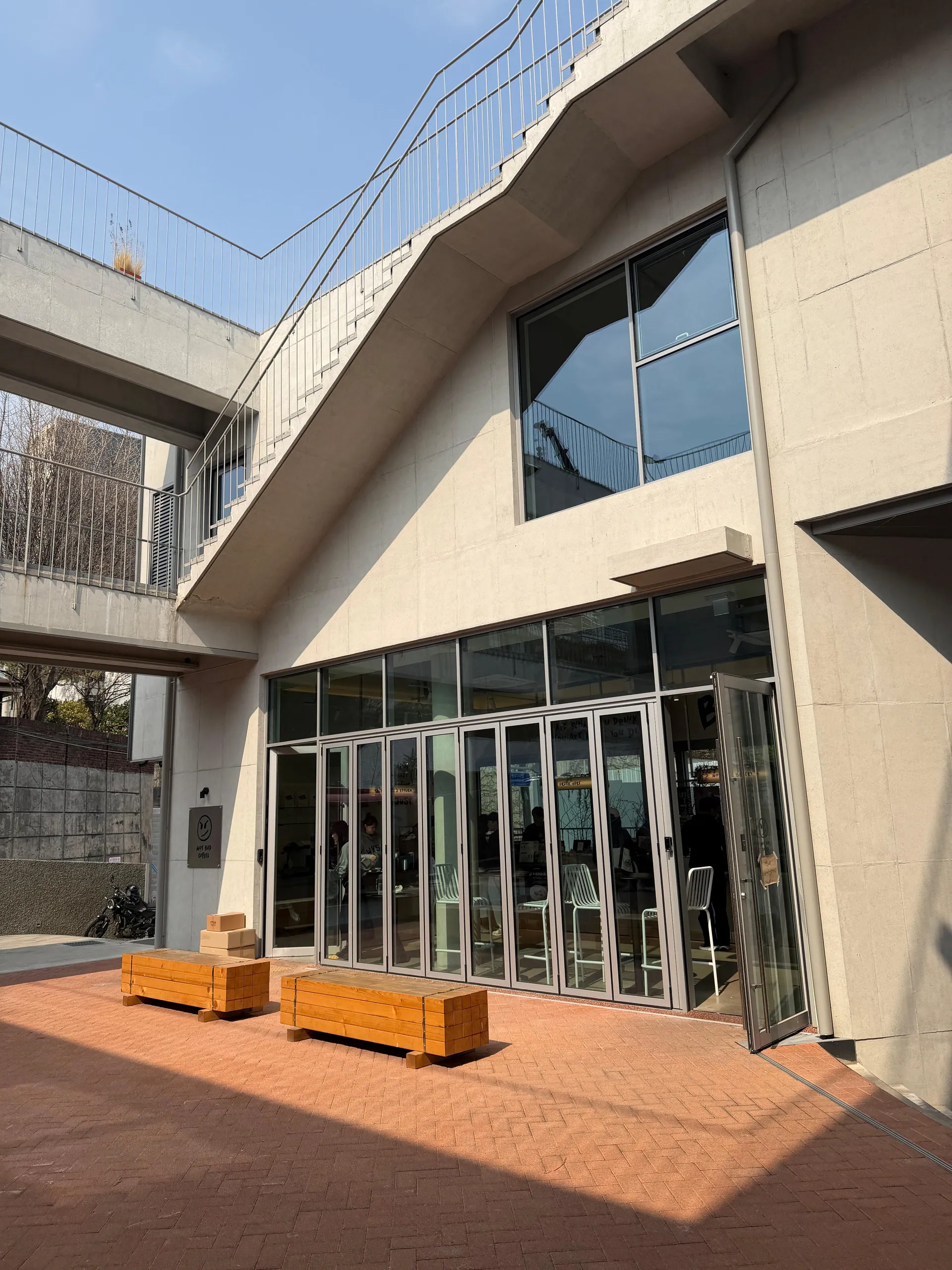 낫배드커피 한남
