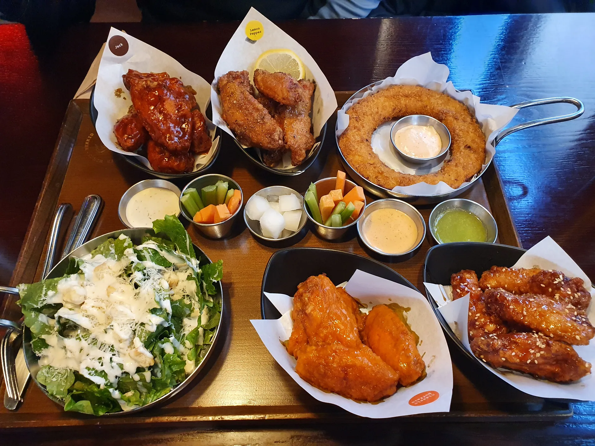 NEKKID WINGS