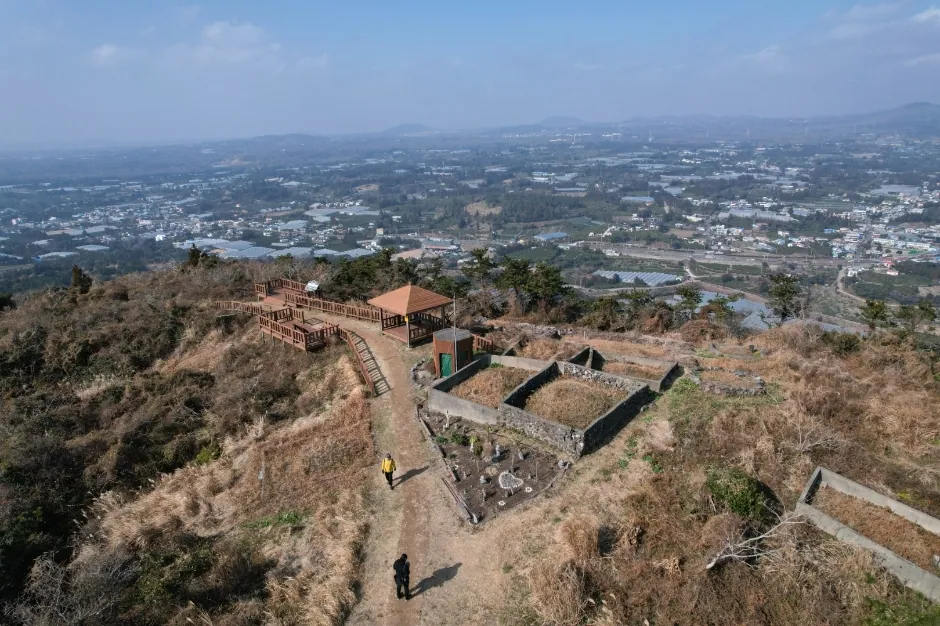 군산오름 사진 2