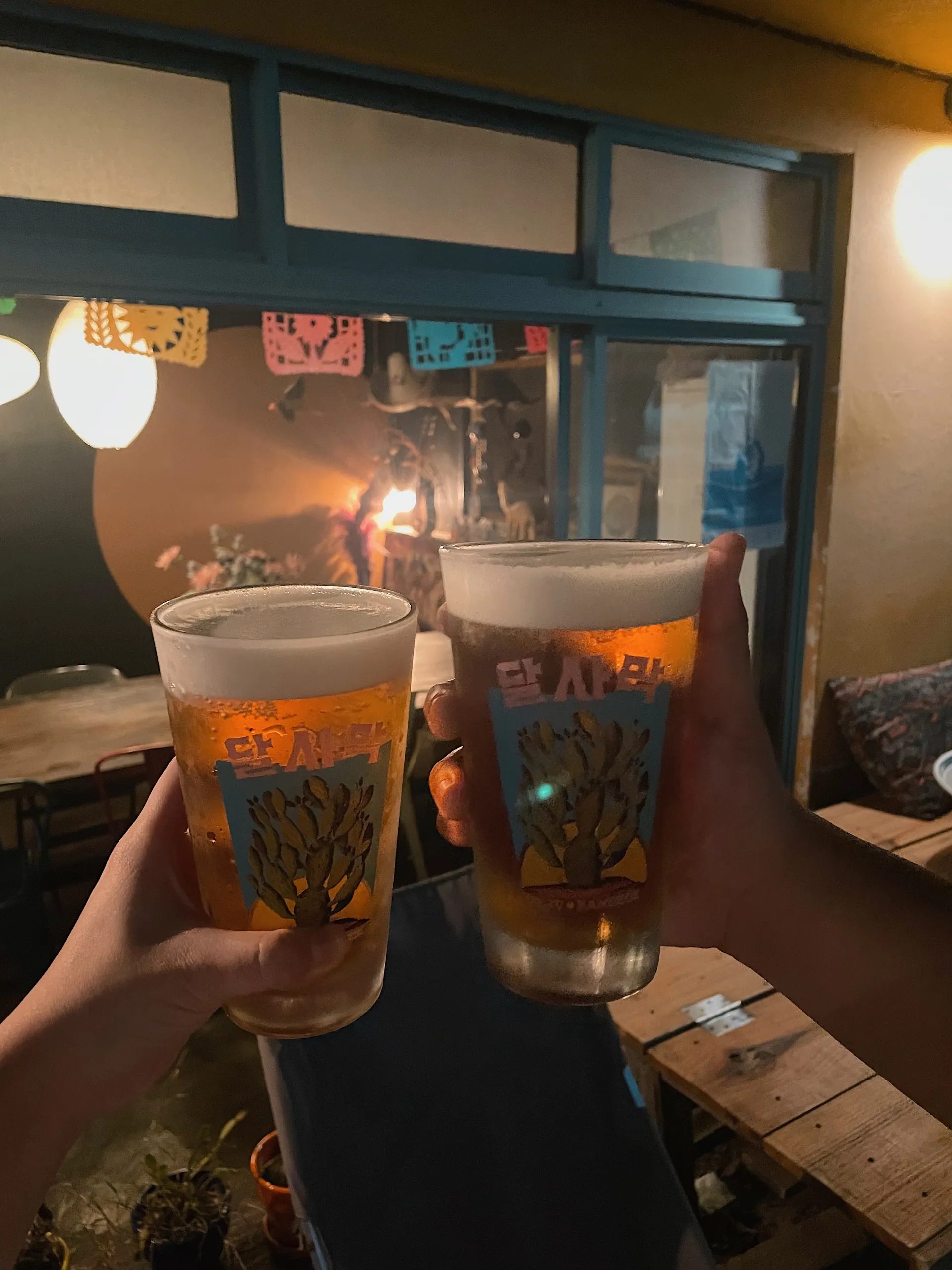 달사막 — 방문 당시 마신 맥주 (2021-10-04 원본 EXIF 촬영일; 2022-11-01 게시)