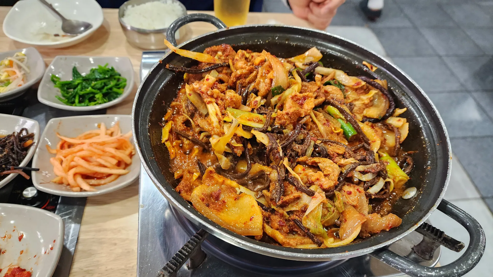 돌집식당