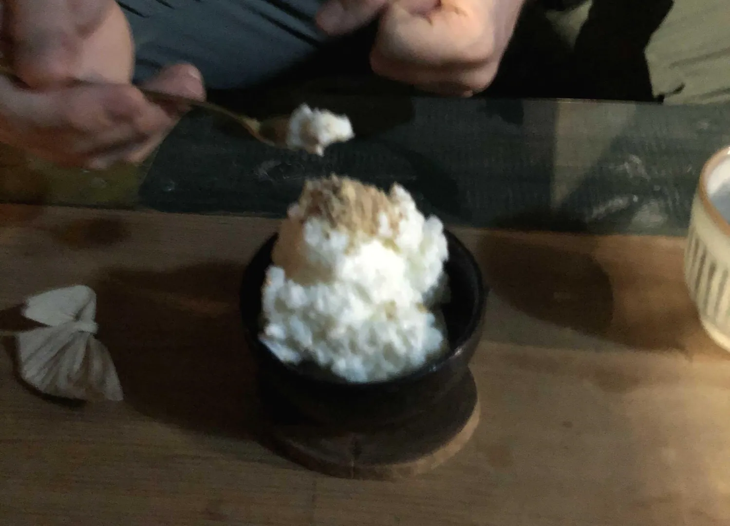 사직동그가게 · 원문 게시 당시 방문 사진 (2021-10-11T11:00:35+09:00). 사직동그가게 간판·실내·직접 주문 음식 확인. 다른 장소 야경·백과사전 캡처 제외; 포스터·삽화와 제3자 음식사진 중심 메뉴판 보류.