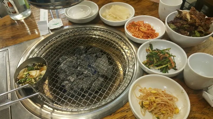 서울식당 소갈비살 종로3가점 · 원문 게시 당시 방문 사진 (2017-02-22T13:01:42+09:00). 종로3가 서울식당 간판·방문 서술·직접 주문 소갈비살 확인. 빈 접시 단독 컷 제외.