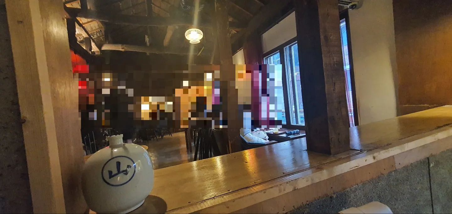 통인스윗 · 원문 게시 당시 방문 사진 (2022-09-22T09:47:39+09:00). 이모티콘 제외. 통인스윗 제품·진열과 같은 건물 2층 카페 프랑스패밀리의 방문맥락 보조사진; 2층을 동일 운영 매장으로 단정하지 않음.