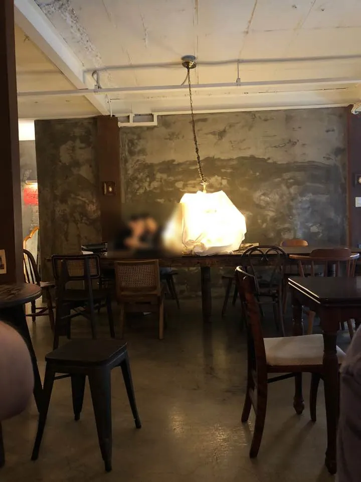 카페 아르무아 · 매장 좌석 (2020-12-06 게시 방문기)
