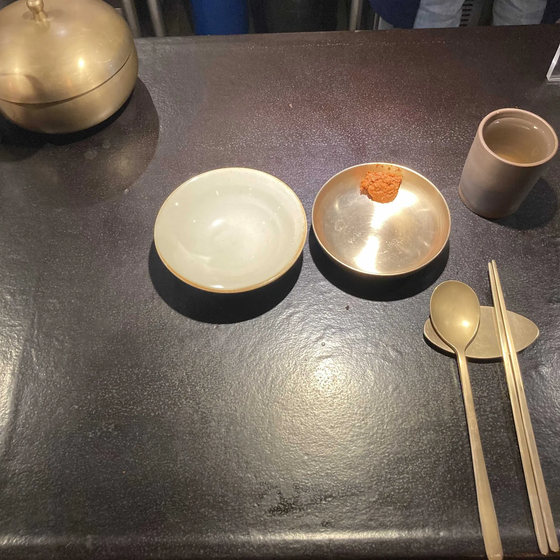 옥동식 서교점 · 원문 게시 당시 방문 사진 (2021-10-19T17:04:01+09:00). 원문 지점·방문 서술과 현장 간판·공간·음식 사진을 대조해 직접 촬영 및 대상 귀속 확인.