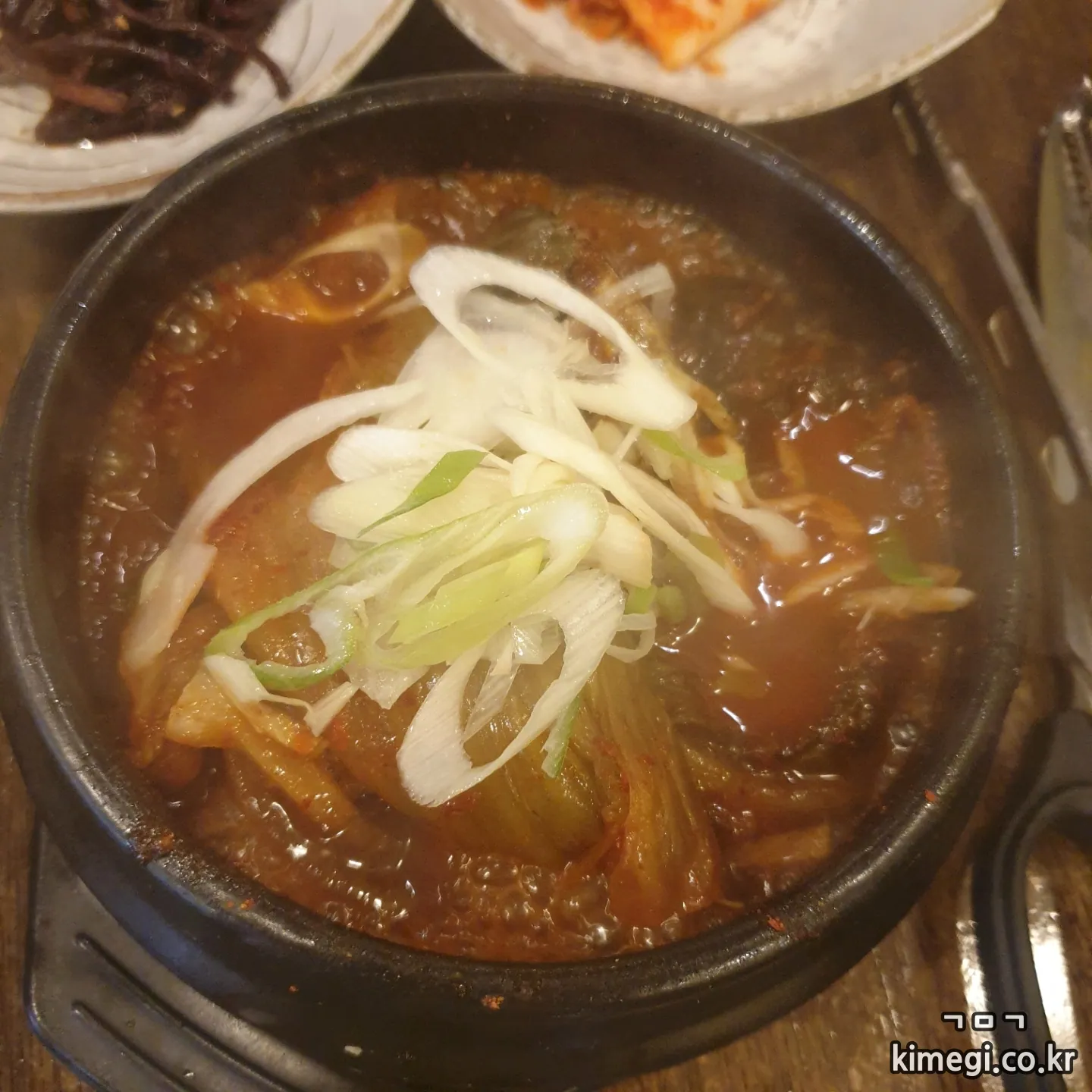 맛있는순두부 & 김치찜 — 고등어김치찜 뚝배기 (2020-10-08 게시, 촬영일 미확인)