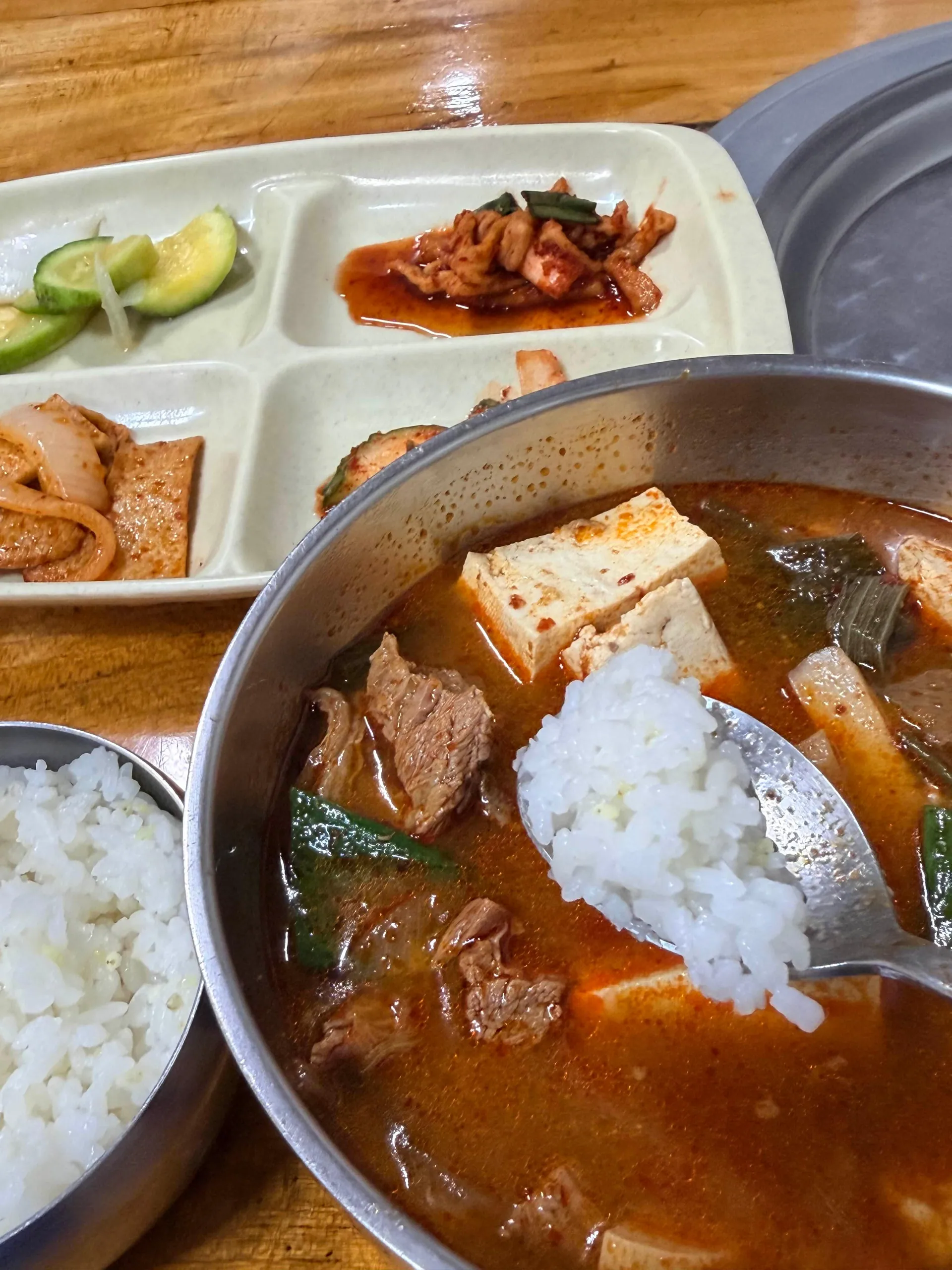 영해식당 — 찌개와 밥 (2026-10-10 게시, 촬영일 미확인)