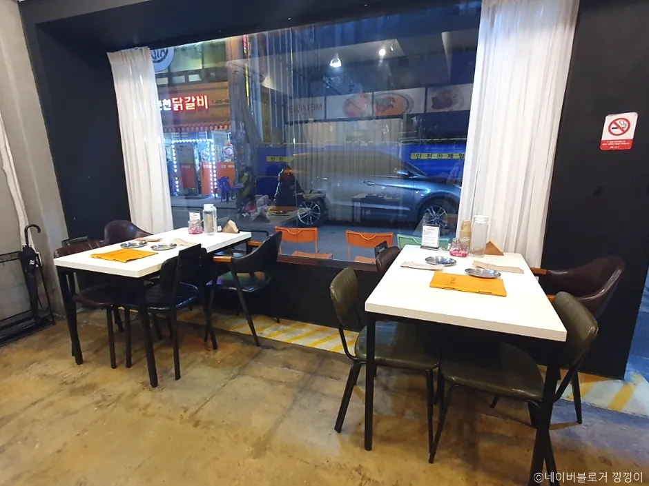 미테이블 성수 내부·외관·음식 사진(한국관광공사, 촬영시점 미확인).