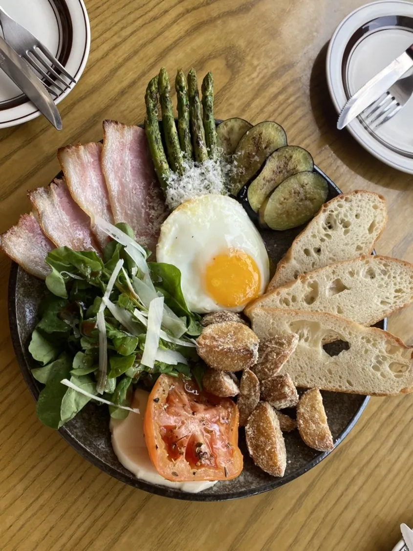 Shared meal platter at 광안리남매.